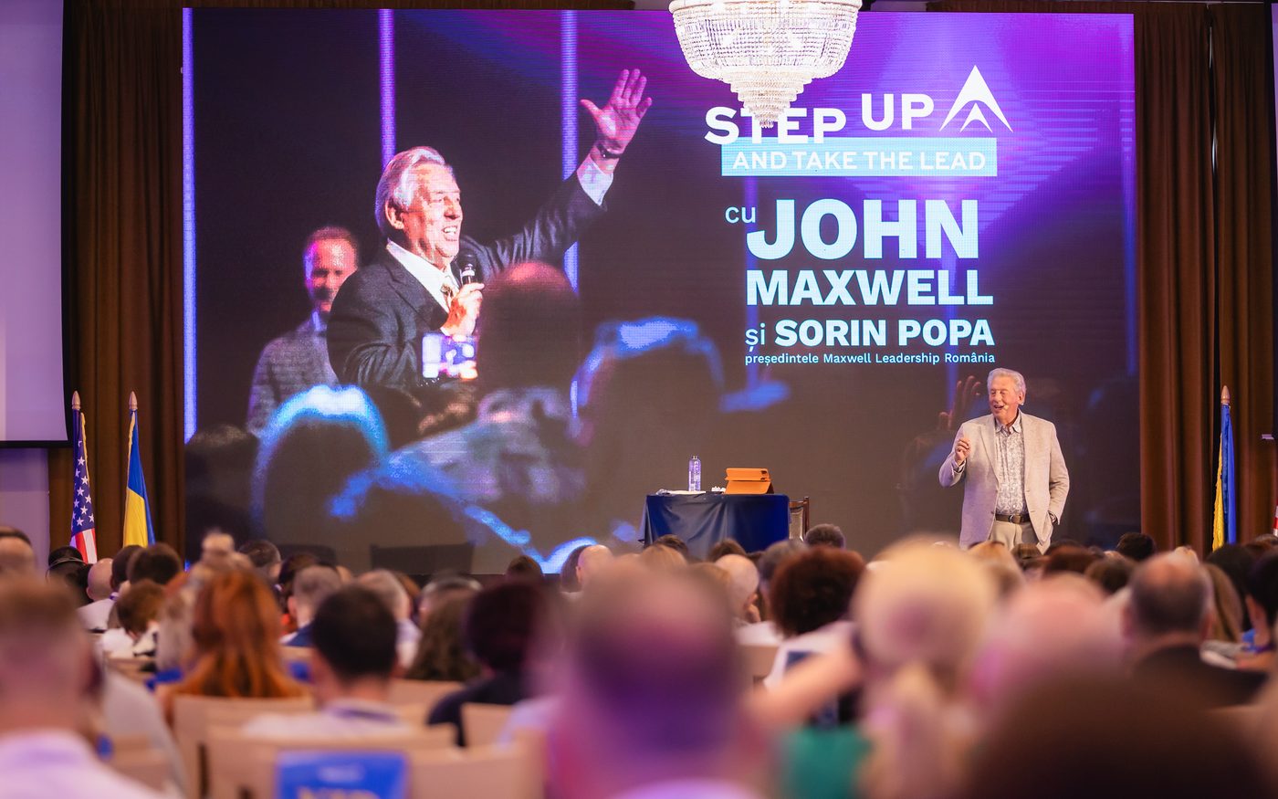 John Maxwell și Sorin Popa pe scenă